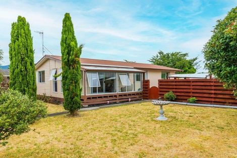 Photo of property in 9 Cypress Grove, Paraparaumu, 5032