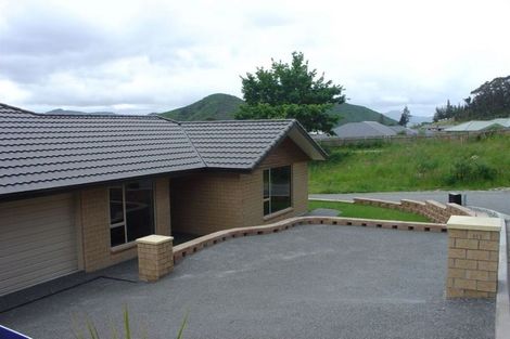 Photo of property in 112 Milton Terrace, Picton, 7220