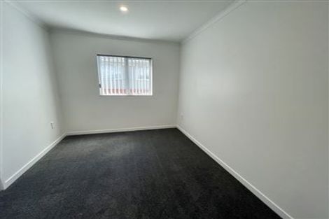 Photo of property in 271c Te Atatu Road, Te Atatu South, Auckland, 0610