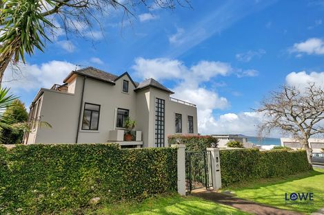 Photo of property in 1a Bournemouth Terrace, Murrays Bay, Auckland, 0630