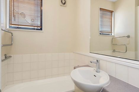 Photo of property in 222 Gloucester Street, Christchurch Central, Christchurch, 8011