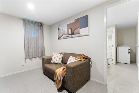 Photo of property in 2/1 Cantina Avenue, Bayview, Auckland, 0629
