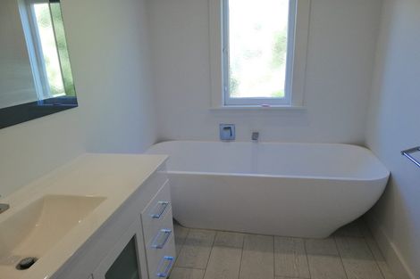 Photo of property in 3 Wattle Street, New Lynn, Auckland, 0600