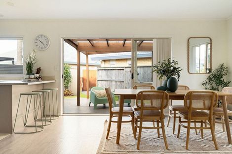 Photo of property in 644 Grenada Street, Papamoa Beach, Papamoa, 3118