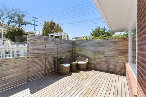 Photo of property in 1/15 Northboro Road, Hauraki, Auckland, 0622
