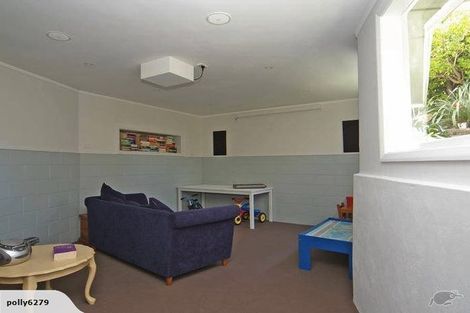 Photo of property in 30 Spencer Street, Crofton Downs, Wellington, 6035