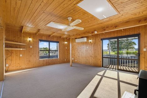 Photo of property in 223 Parkhurst Road, Parakai, 0830