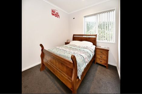 Photo of property in 780 East Coast Road, Oteha, Auckland, 0630