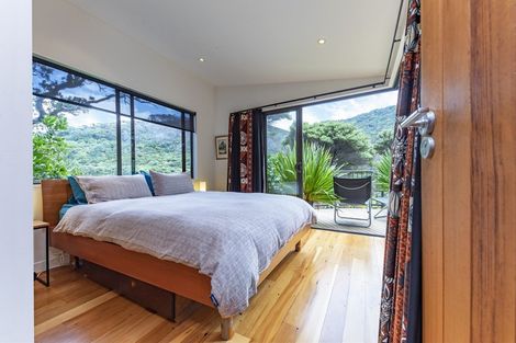 Photo of property in 53 Karekare Road, Karekare, New Lynn, 0772