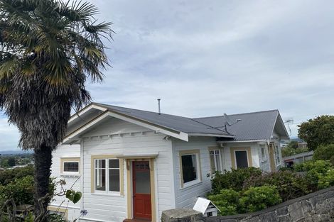 Photo of property in 16 Guys Hill Road, Hospital Hill, Napier, 4110
