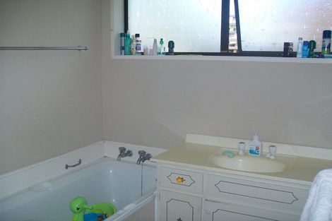 Photo of property in 16 Westmont Street, Ilam, Christchurch, 8041