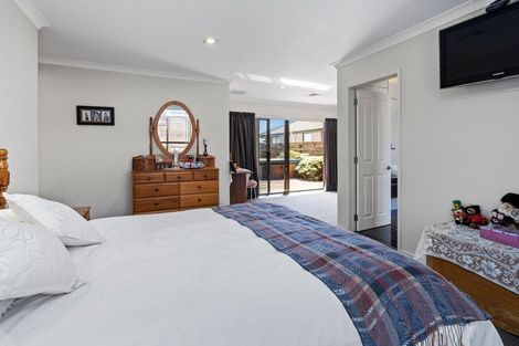 Photo of property in 2 Faber Place, Inglewood, 4330