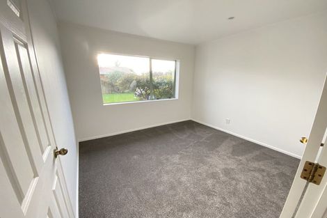 Photo of property in 8 Amadeus Place, Northpark, Auckland, 2013