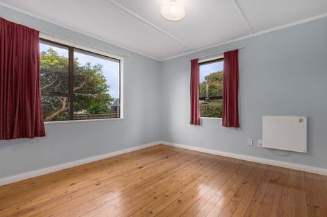 Photo of property in 124 Te Pene Avenue, Titahi Bay, Porirua, 5022