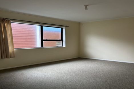 Photo of property in 2 Happy Valley Road, Owhiro Bay, Wellington, 6023