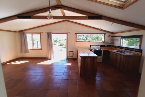Photo of property in 364 Oneriri Road, Kaiwaka, 0573