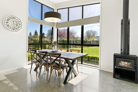 Photo of property in 2 Cabbage Tree Grove, Kinloch, Taupo, 3377