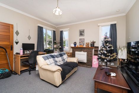 Photo of property in 5 Terrace Street, Roslyn, Palmerston North, 4414