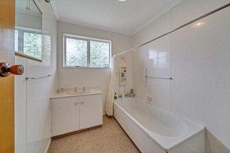 Photo of property in 24 Surrey Street, Hawera, 4610