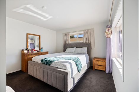 Photo of property in 43 Farnborough Street, Aranui, Christchurch, 8061