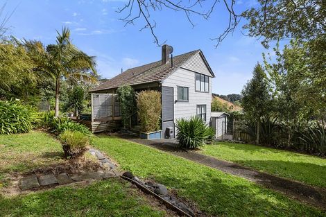 Photo of property in 84 Glenpark Avenue, Frankleigh Park, New Plymouth, 4310