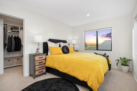 Photo of property in 39 Kabardin Street, Karaka, Papakura, 2113