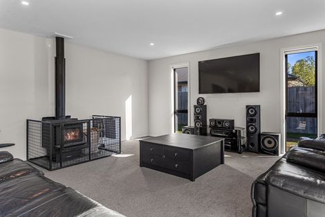 Photo of property in 41 Willowside Place, Amberley, 7410