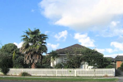 Photo of property in 121 Rangitoto Road, Papatoetoe, Auckland, 2025