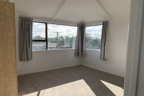 Photo of property in 6 Seaside Avenue, Waterview, Auckland, 1026