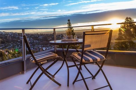 Photo of property in 8a Vista Place, Huntsbury, Christchurch, 8022