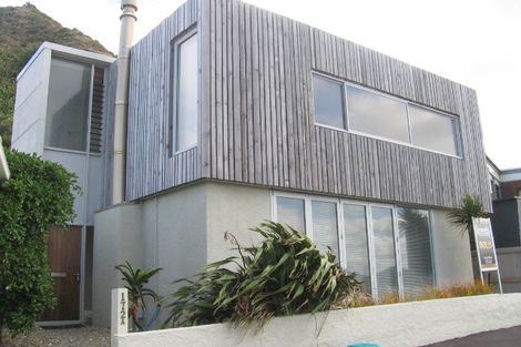 Photo of property in 172a Breaker Bay Road, Breaker Bay, Wellington, 6022