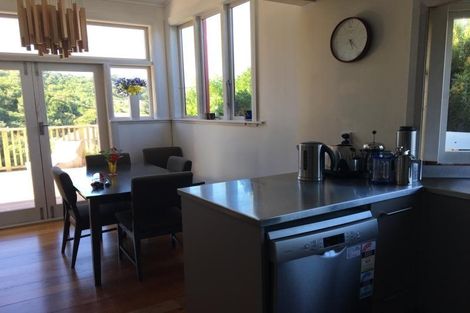 Photo of property in 50 High Street, Island Bay, Wellington, 6023