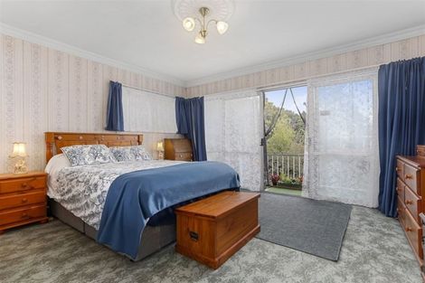 Photo of property in 14 Dennis Avenue, Hillpark, Auckland, 2102