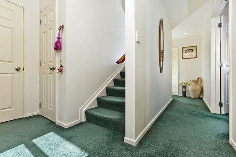 Photo of property in 1/18 Bond Crescent, Forrest Hill, Auckland, 0620