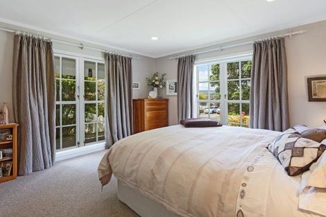 Photo of property in 32 Discovery Drive, Whitby, Porirua, 5024