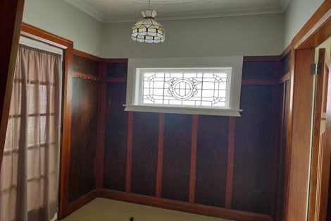 Photo of property in 142 Russell Terrace, Berhampore, Wellington, 6023