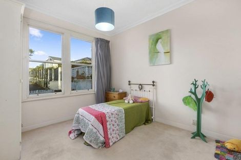 Photo of property in 35 Brownville Crescent, Maori Hill, Dunedin, 9010