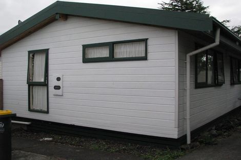 Photo of property in 14 Binda Place, Botany Downs, Auckland, 2010