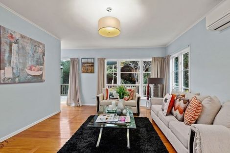 Photo of property in 13 Claverdon Drive, Massey, Auckland, 0614