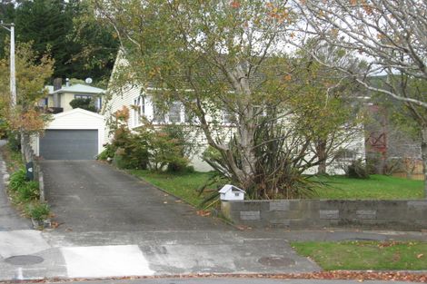 Photo of property in 16 Reuben Grove, Naenae, Lower Hutt, 5011