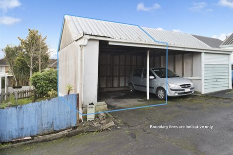 Photo of property in 7/108 West Coast Road, Glen Eden, Auckland, 0602