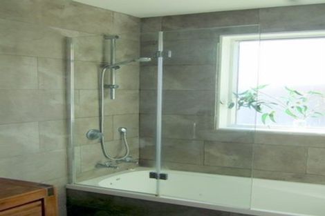 Photo of property in 28 Wrights Road, Raglan, 3295