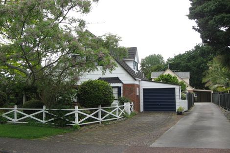 Photo of property in 14a Motuora Road, Manly, Whangaparaoa, 0930