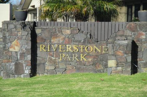 Photo of property in 21 Riverstone Drive, Welcome Bay, Tauranga, 3112