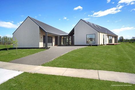 Photo of property in 82 Queens Avenue, Waikuku Beach, 7402