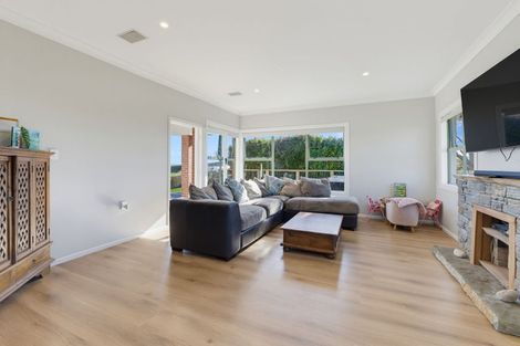 Photo of property in 161 Ranganui Road, Kaiwaka, 0573
