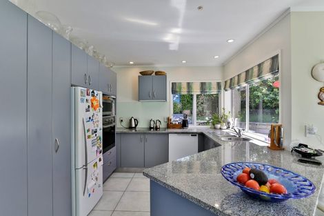 Photo of property in 2/2-22a Balmain Road, Chatswood, Auckland, 0626