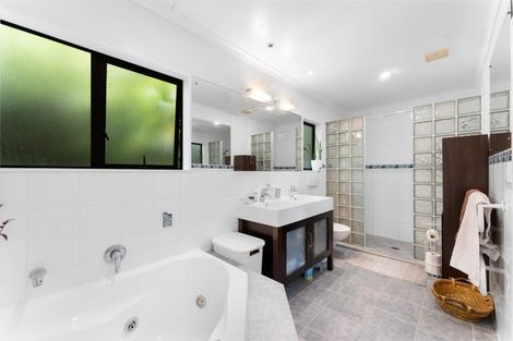 Photo of property in 12b Kimberly Grove, Greenhithe, Auckland, 0632