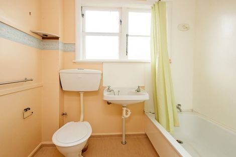 Photo of property in 97 Rangiora Avenue, Roslyn, Palmerston North, 4414