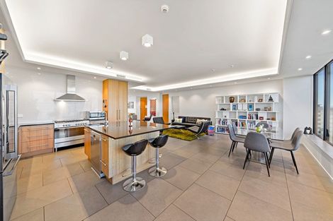 Photo of property in 9c/2 Saint Martins Lane, Grafton, Auckland, 1010